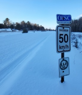 Maximum 50 km/h. Ice safety costs lives.