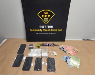 O.P.P. crest, DUFFERIN Community Street Crime Unit, Ontario Provincial Police Several smartphones, small baggies, Canadian currency